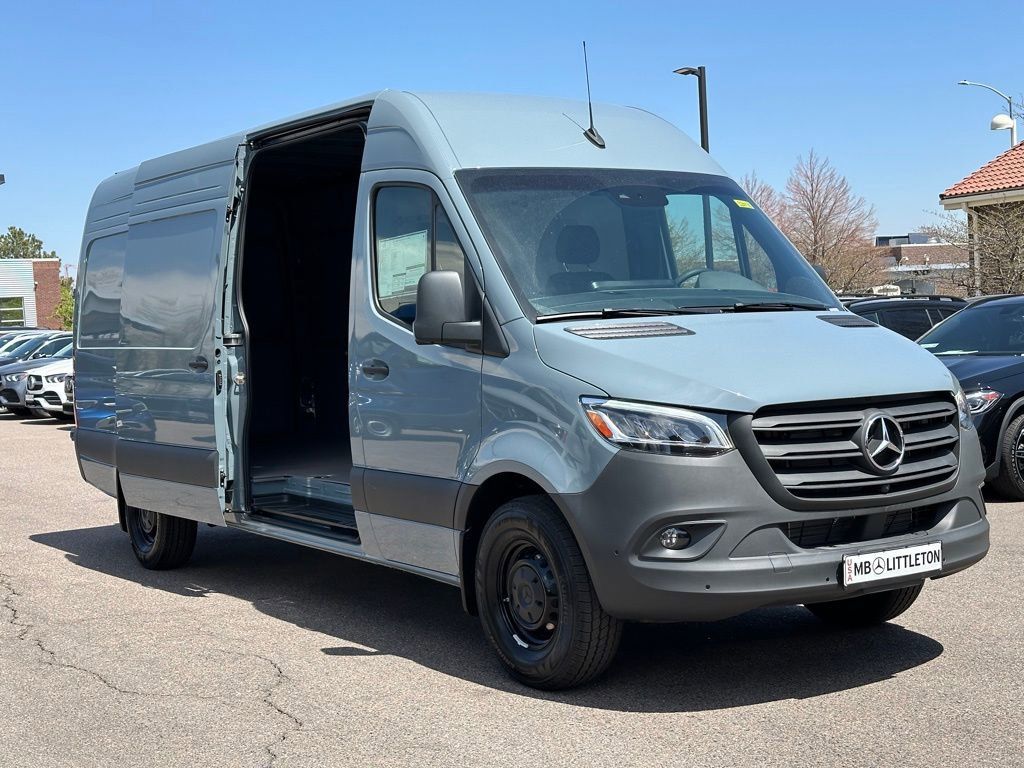 2024 Mercedes-Benz Sprinter 2500 Cargo 170 WB 25