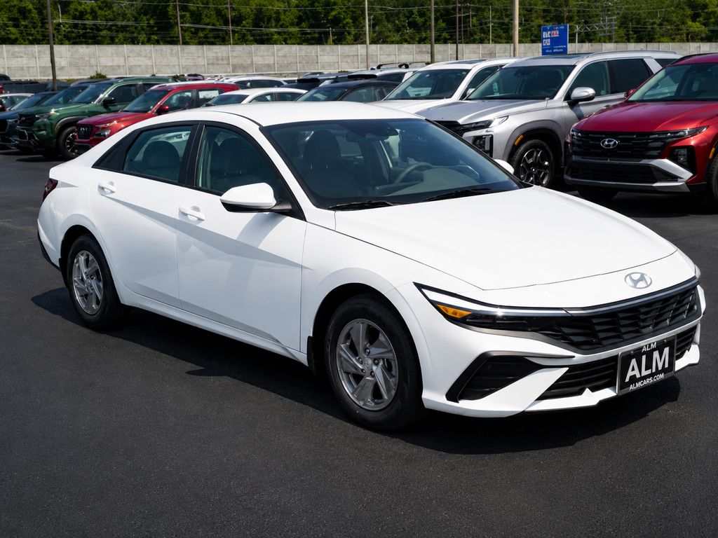 New 2026 White Hyundai SE image 3