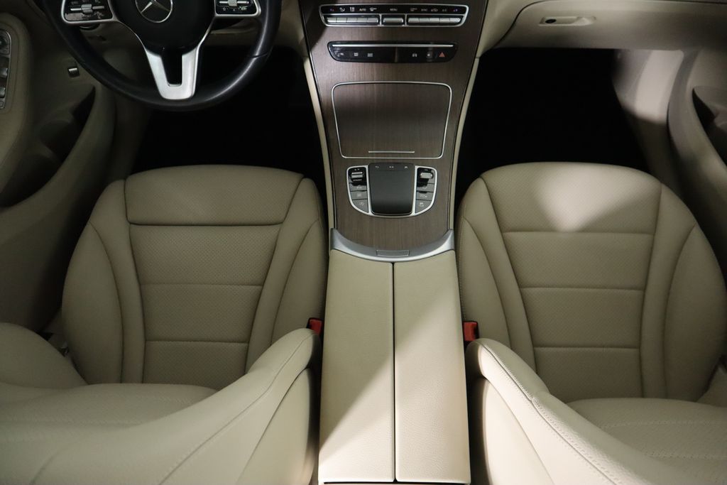 2022 Mercedes-Benz GLC 300 16