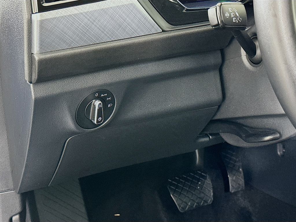 Thumbnail: 2023 Volkswagen Jetta - 10