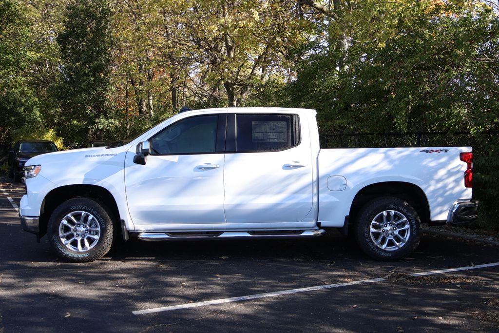 2025 Chevrolet Silverado 1500 LT 4