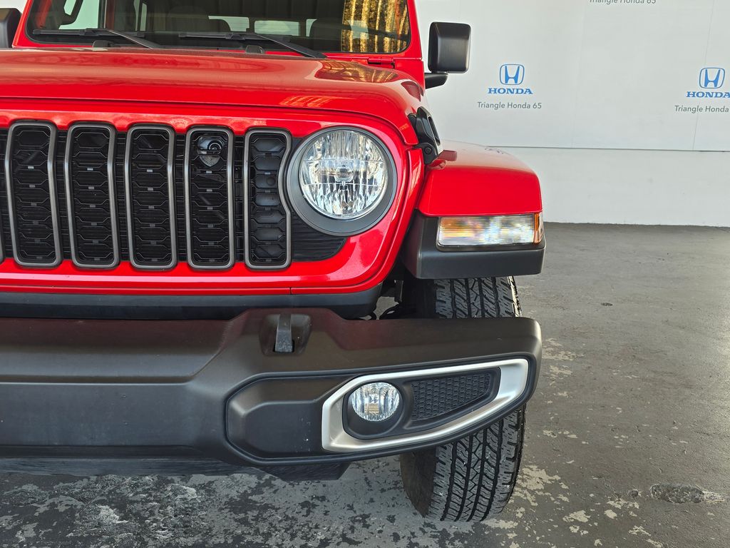 Thumbnail: 2024 Jeep Gladiator - 19