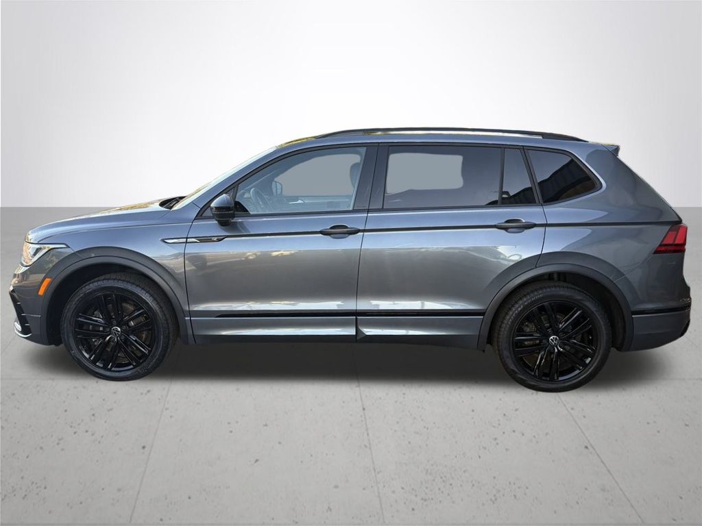 2022 Volkswagen Tiguan 2.0T SE R-Line Black