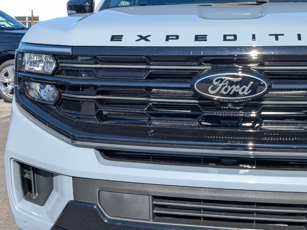 2025 Ford Expedition Platinum MAX