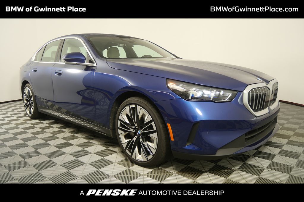 Thumbnail: 2025 BMW 5 Series - 1