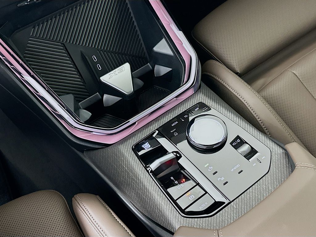 Thumbnail: 2026 BMW X3 - 15