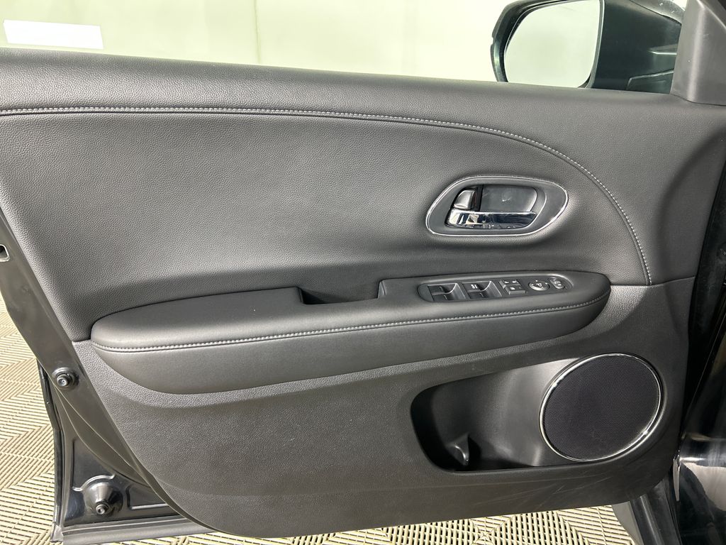 Certified Used 2018 Black Honda EX-L image 10