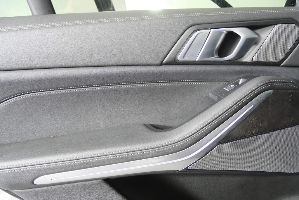 Thumbnail: 2024 BMW X5 - 14