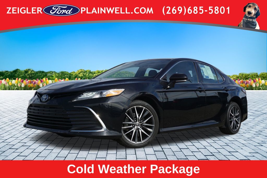2022 Toyota Camry Hybrid XLE FWD
