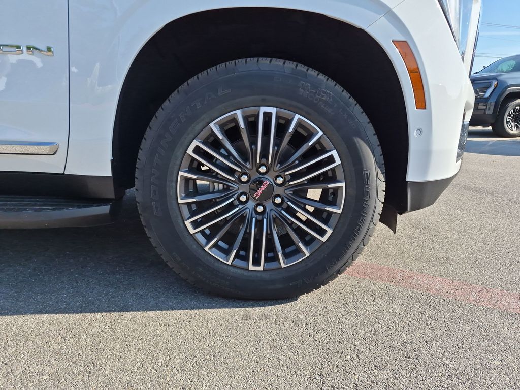New 2026 White GMC Elevation image 15