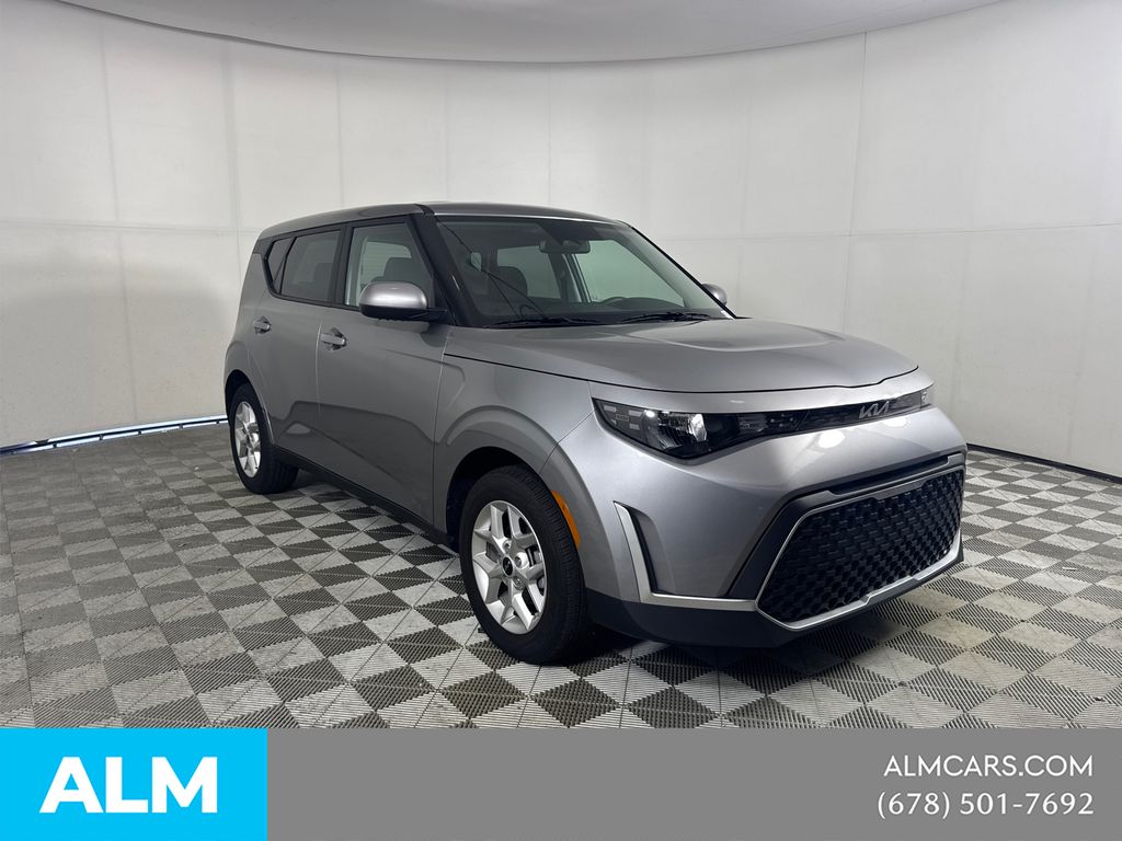 Used 2025 Gray Kia LX image 3