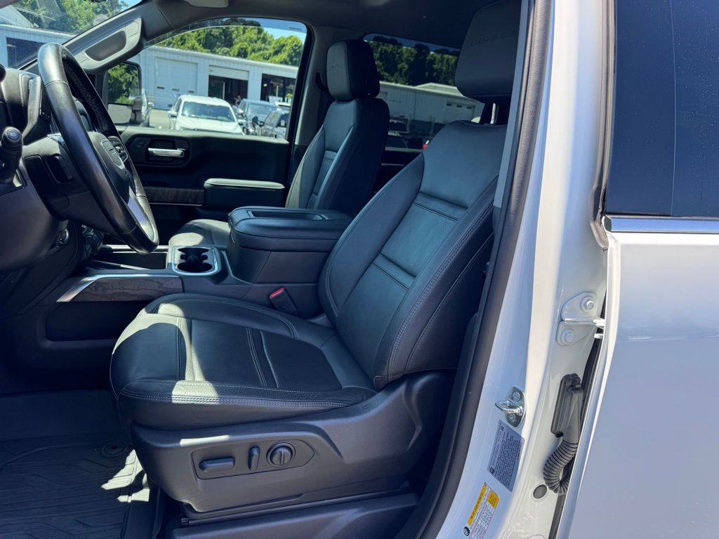 GMCSierra 2500HD12