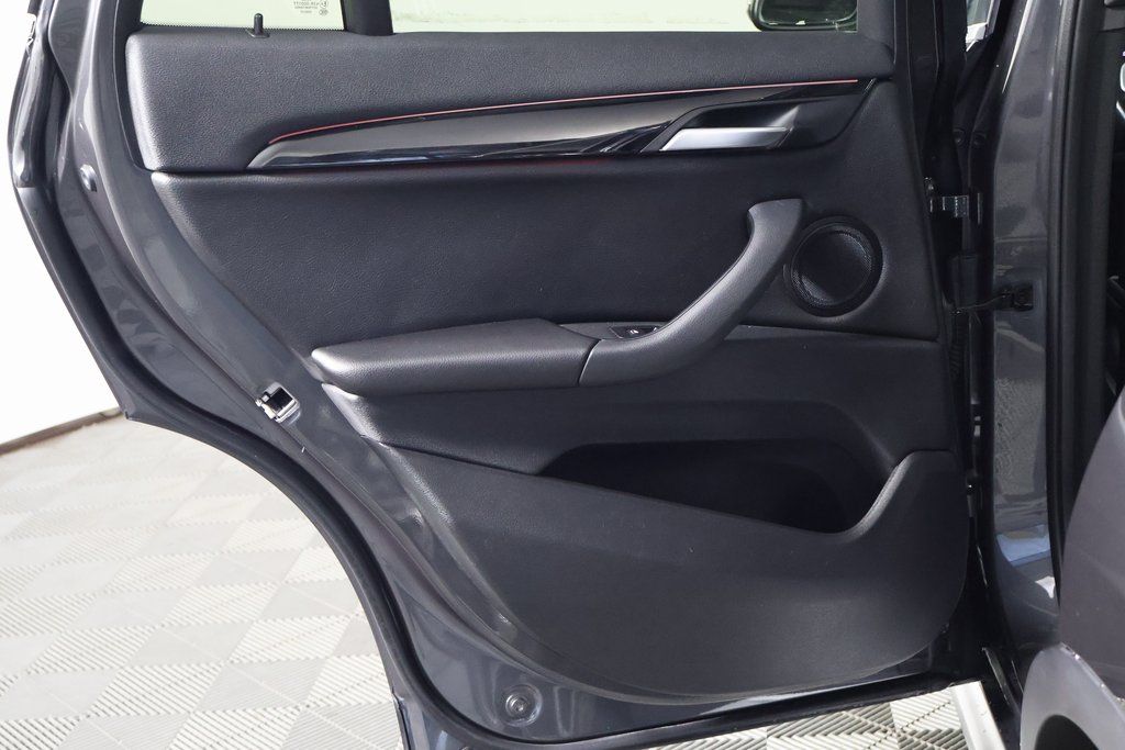 Thumbnail: 2021 BMW X1 - 13