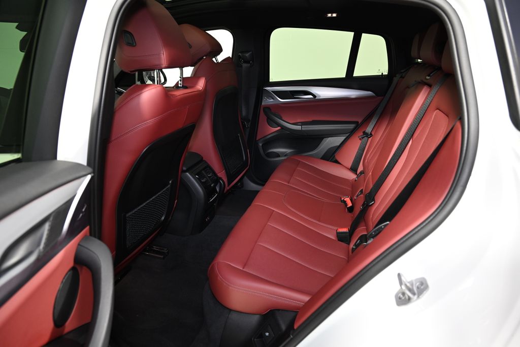 Thumbnail: 2023 BMW X4 - 23