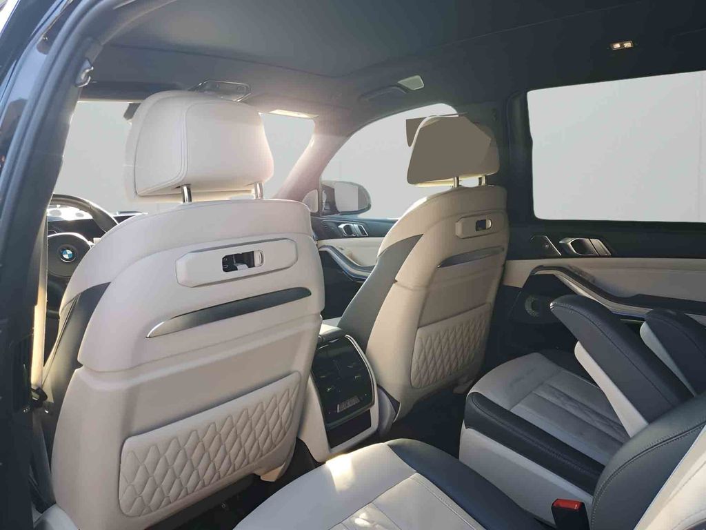 Used Car 2023 Bmw X7  M60i For Sale Under $70,000 In Austin, Texas