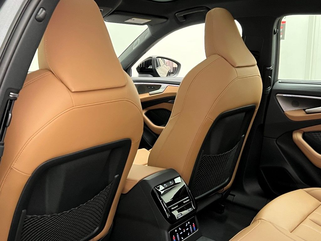 Thumbnail: 2026 Audi A6 - 24