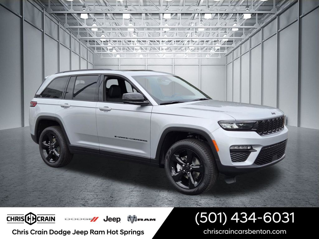 Silver Zynith 2025 Jeep Grand Cherokee SUV / Crossover Four-Wheel Drive 8-Speed Automatic