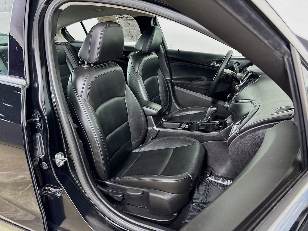 Used 2017 Chevrolet Cruze Premier For Sale in OLIVE BRANCH, MS
