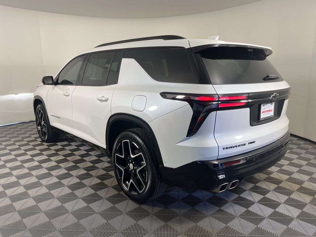 Thumbnail: 2024 Chevrolet Traverse - 16