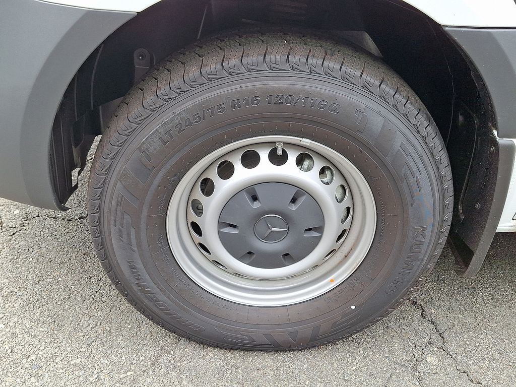 Thumbnail: 2025 Mercedes-Benz Sprinter - 5