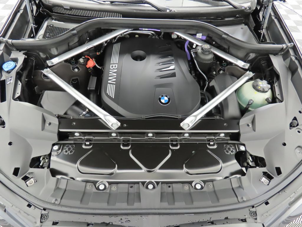 Thumbnail: 2026 BMW X7 - 29