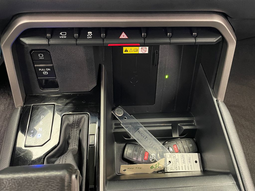 2023 Toyota Tundra Limited 30