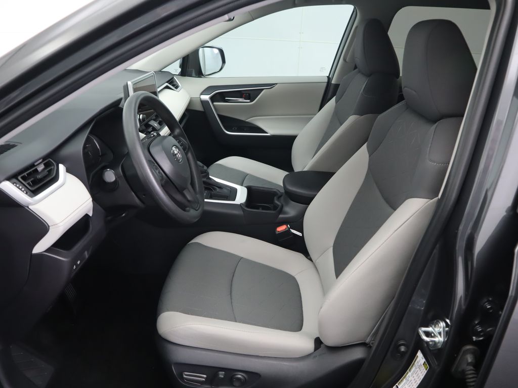 Thumbnail: 2025 Toyota RAV4 - 19