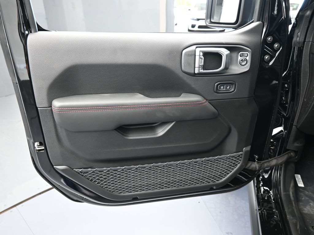 New 2026 Black Clearcoat Jeep Rubicon image 12