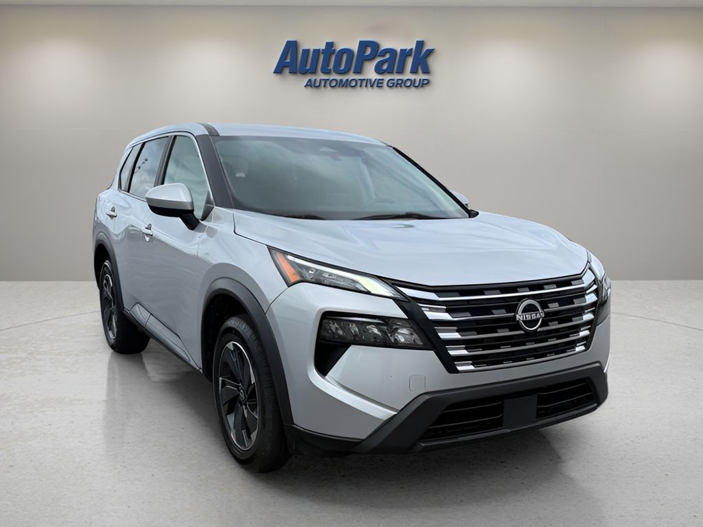 Brilliant Silver Metallic 2024 Nissan Rogue SV AWD SUV / Crossover All-Wheel Drive Continuously Variable Transmission