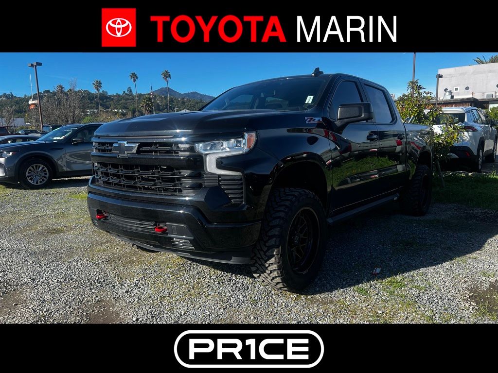 2022 Chevrolet Silverado 1500 RST Crew Cab 4WD