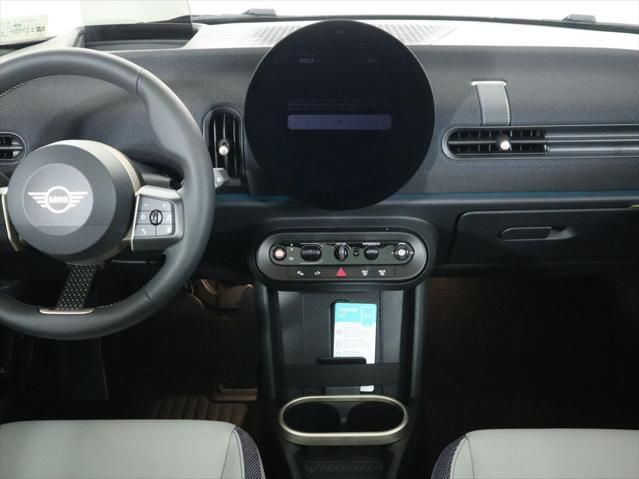 Thumbnail: 2026 MINI Cooper - 14