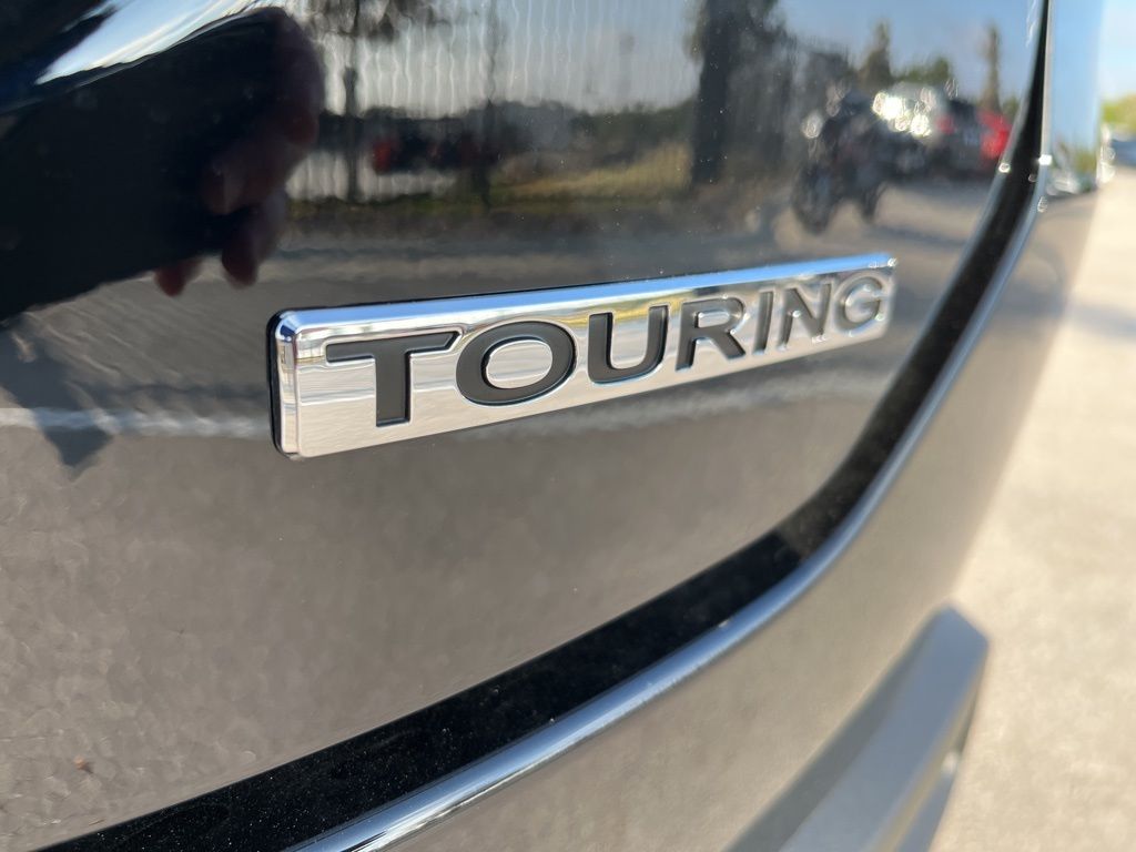 Thumbnail: 2025 Honda Pilot - 8