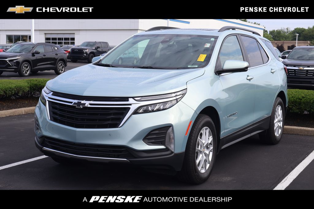 2022 Chevrolet Equinox LT Hero Image