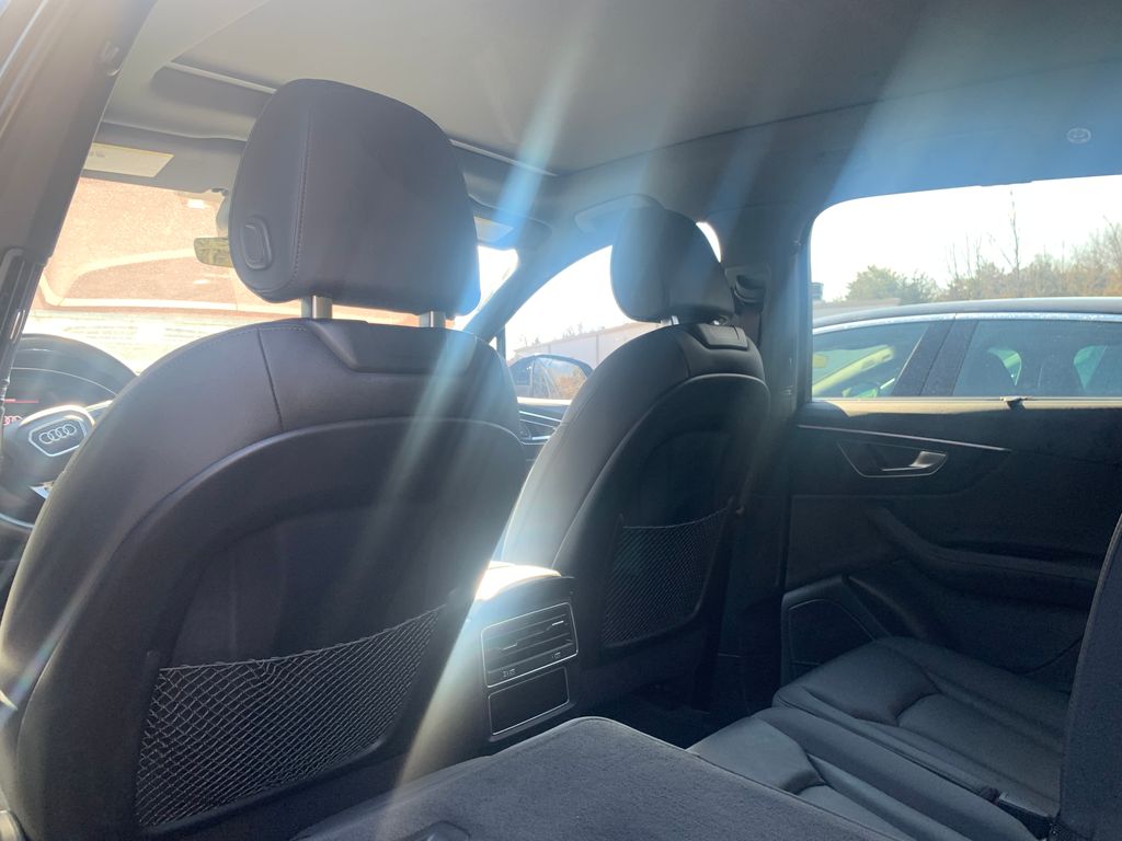 Thumbnail: 2023 Audi Q7 - 14