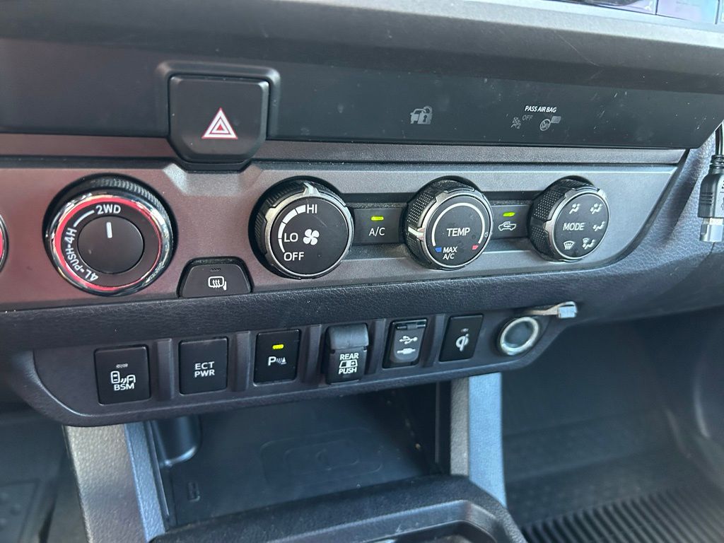 Thumbnail: 2019 Toyota Tacoma - 26