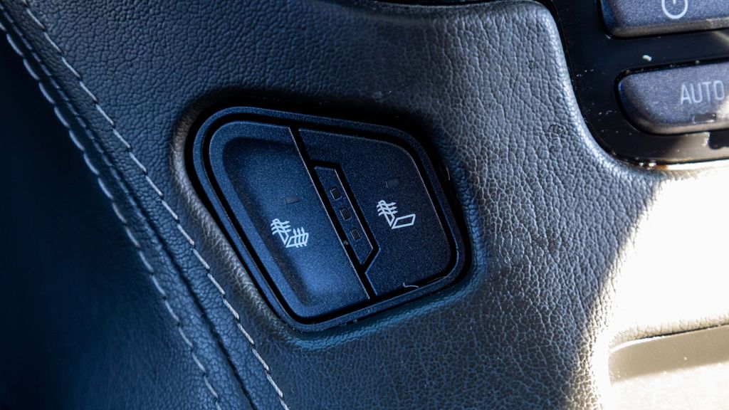 Used 2020 Chevrolet Suburban LT 4D Sport Utility