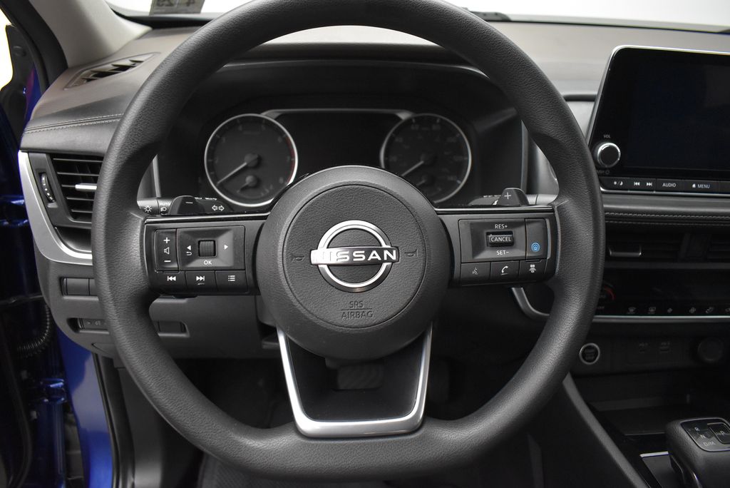 Thumbnail: 2023 Nissan Rogue - 15