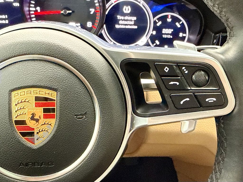 Thumbnail: 2020 Porsche Cayenne - 12