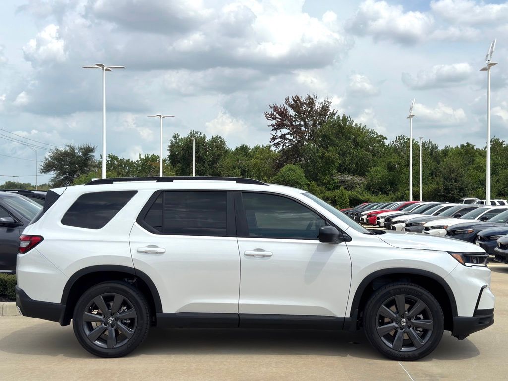2025 Honda Pilot Sport - 11