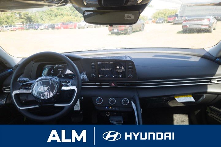 New 2026 Gray Hyundai SE image 20