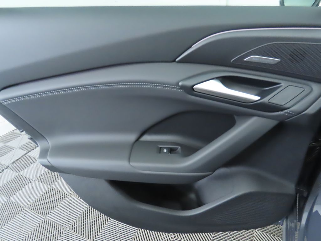 Thumbnail: 2025 Audi A6 - 28