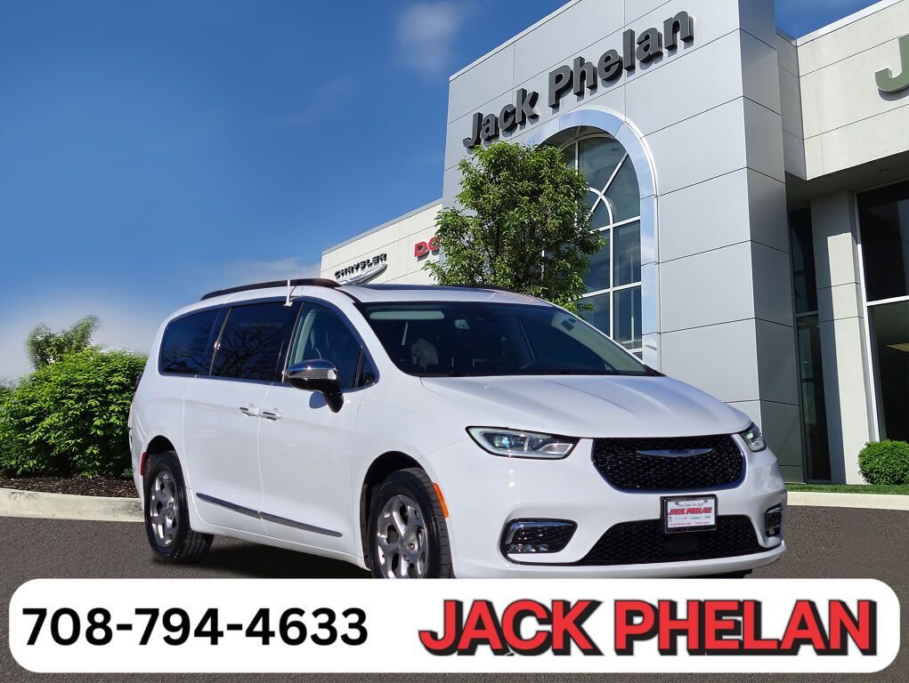 2023 Chrysler Pacifica Limited AWD