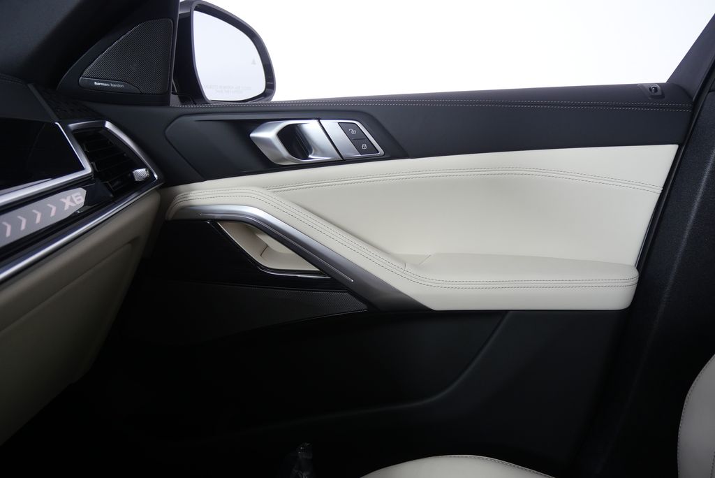 Thumbnail: 2026 BMW X6 - 23