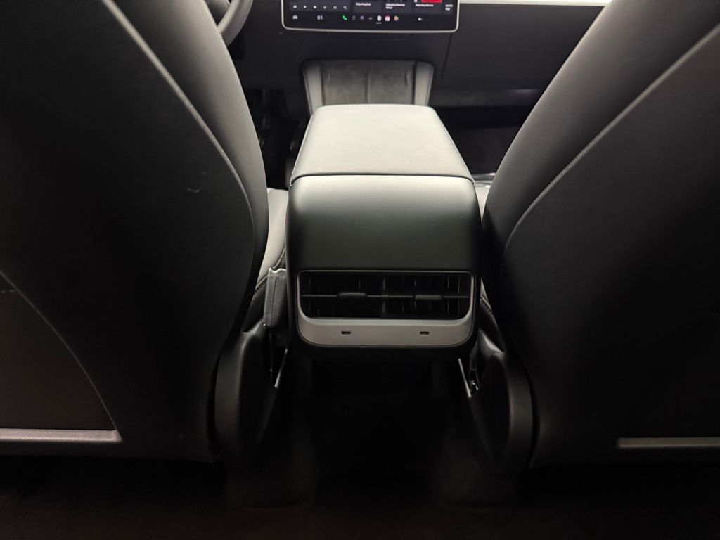 Thumbnail: 2025 Tesla Model Y - 21