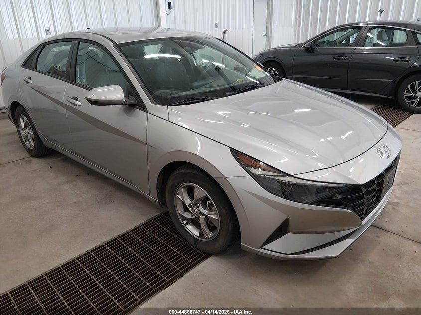 2021 Hyundai Elantra SE