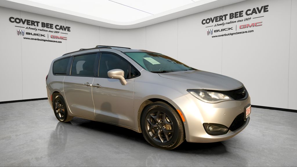 Used Car 2019 Chrysler Pacifica  Touring L Plus For Sale Under $20,000 In Austin, Texas