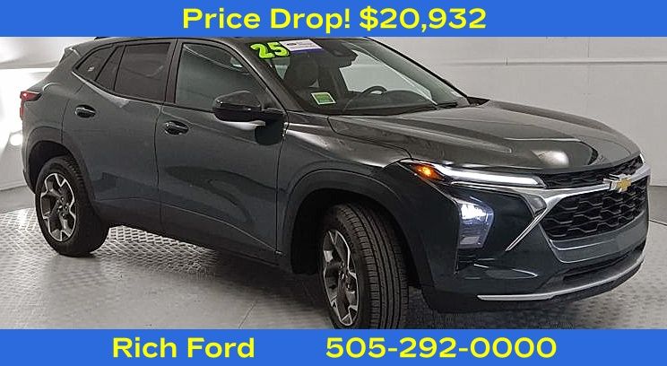 2025 Chevrolet Trax LT FWD