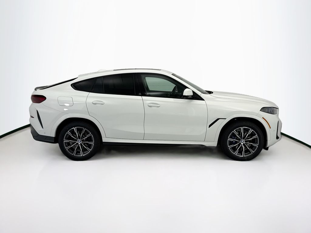 Thumbnail: 2027 BMW X6 - 4
