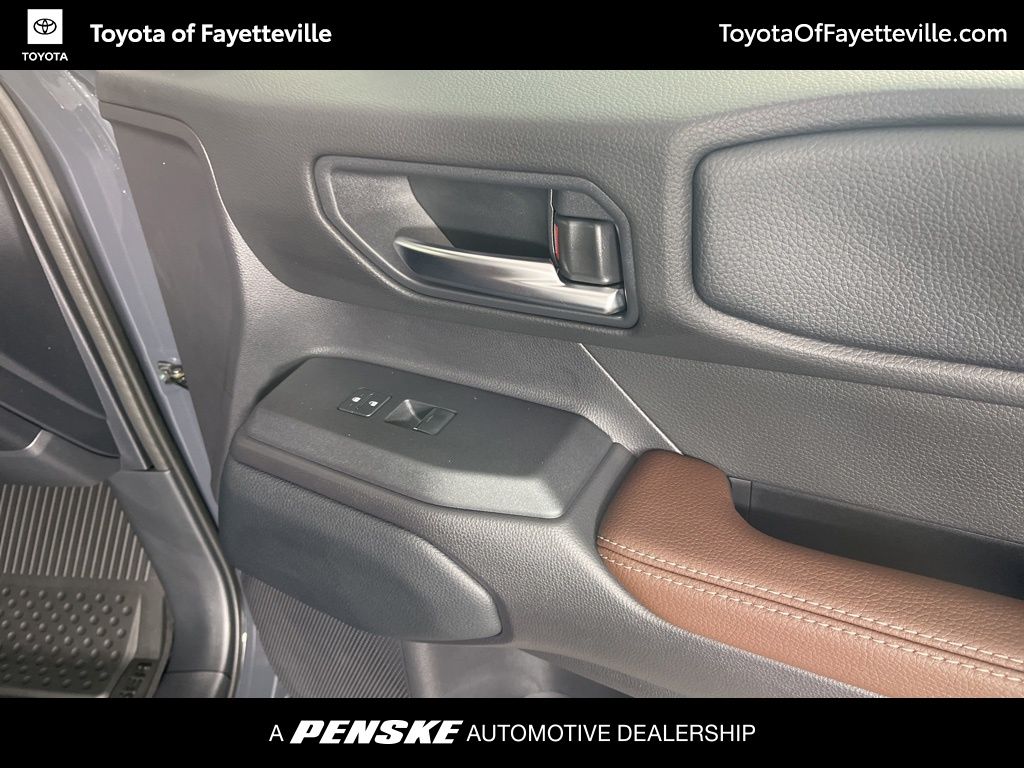 Thumbnail: 2025 Toyota Land Cruiser - 9
