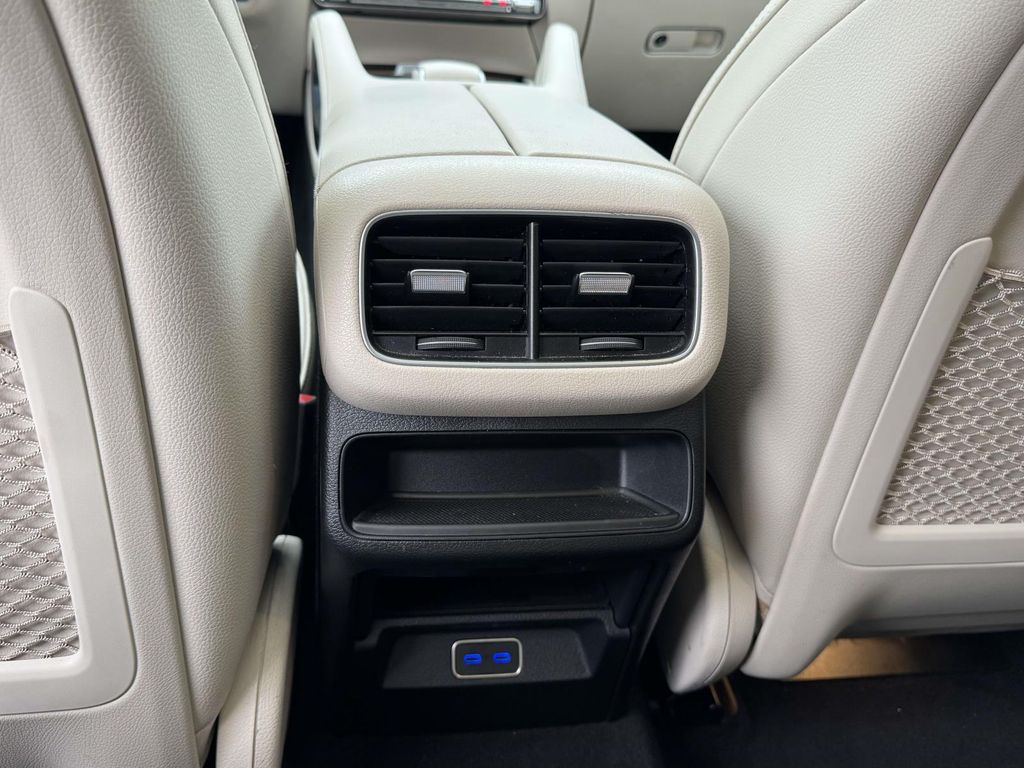 Thumbnail: 2024 Mercedes-Benz GLE - 32